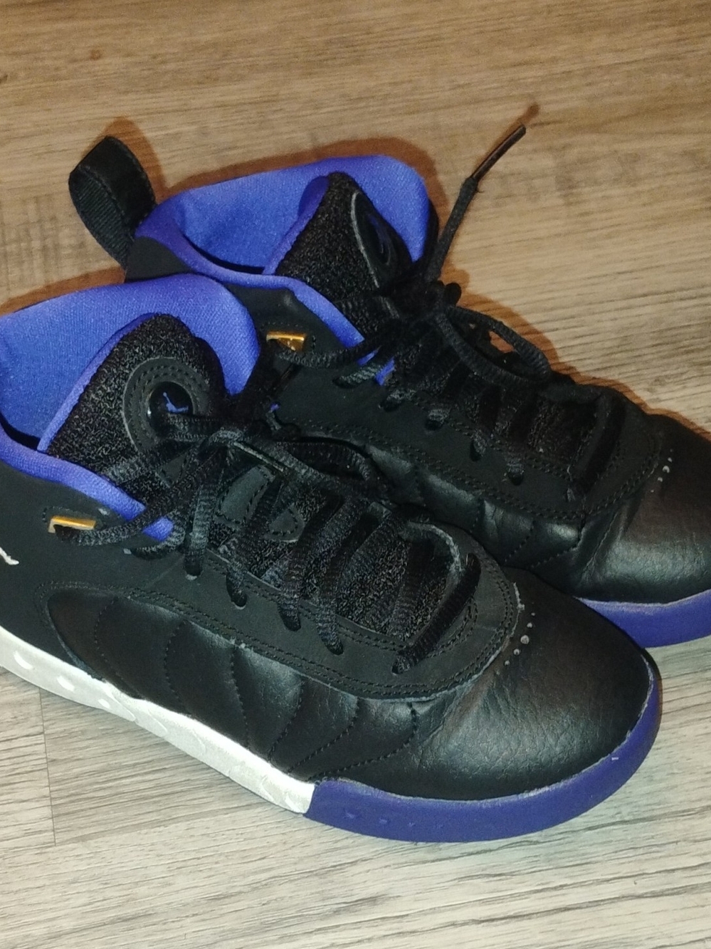 Jordan Kids Black and Purple High-Top Sneakers Size 1Y